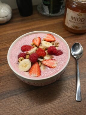Smoothie truskawkowo-malinowe z miodem